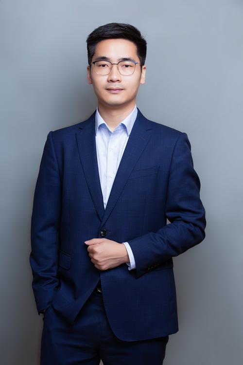 葛建宏 包装与印刷设计负责人
